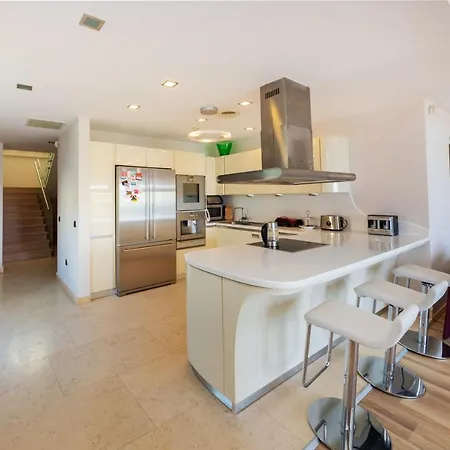 Regal With Shared Pool Near Beach In Bodrum 别墅 *